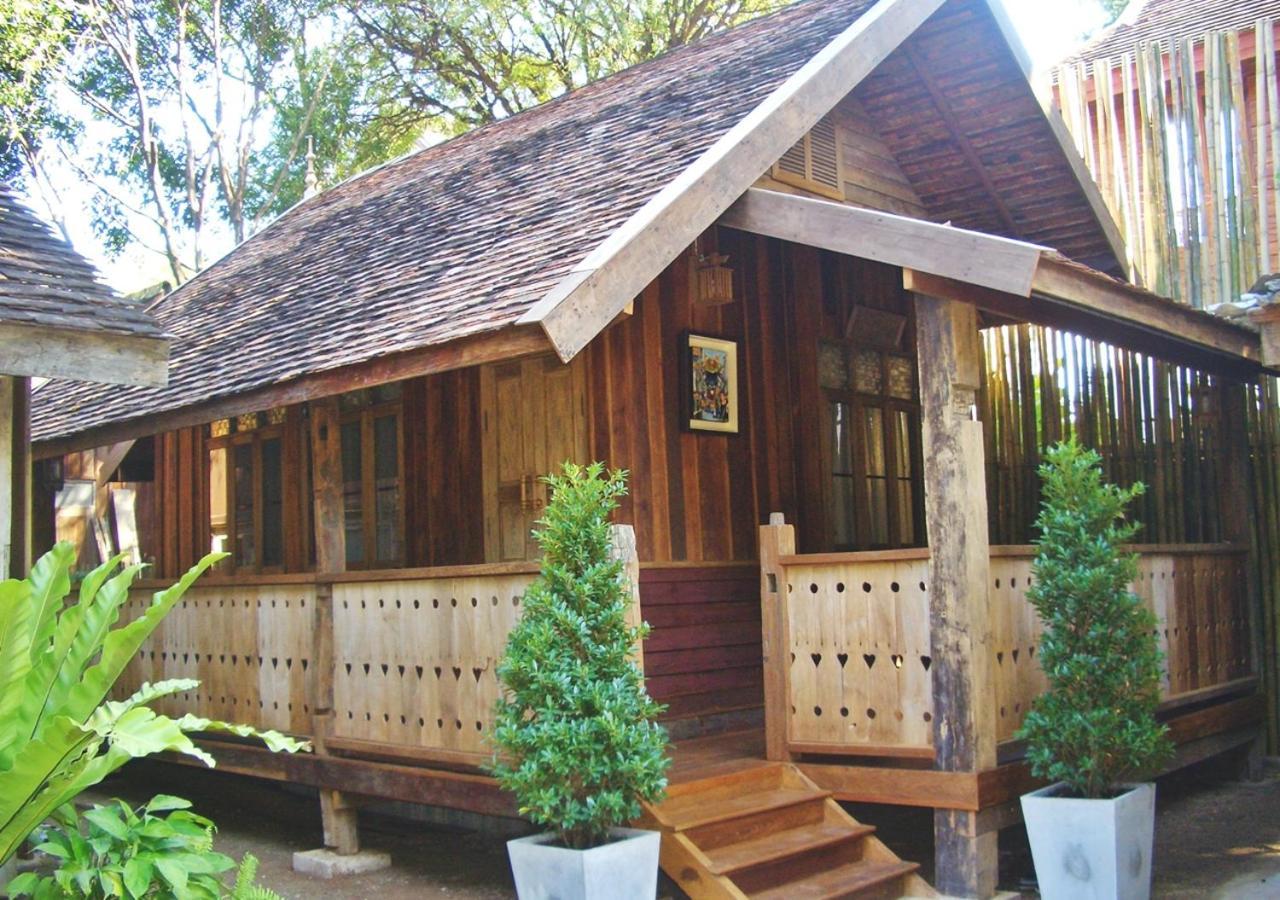 Tanita House Bed and Breakfast Chiang Mai Exteriör bild