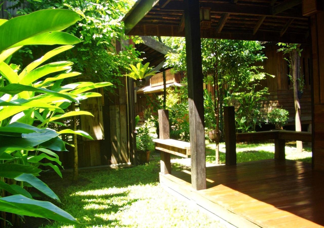 Tanita House Bed and Breakfast Chiang Mai Exteriör bild
